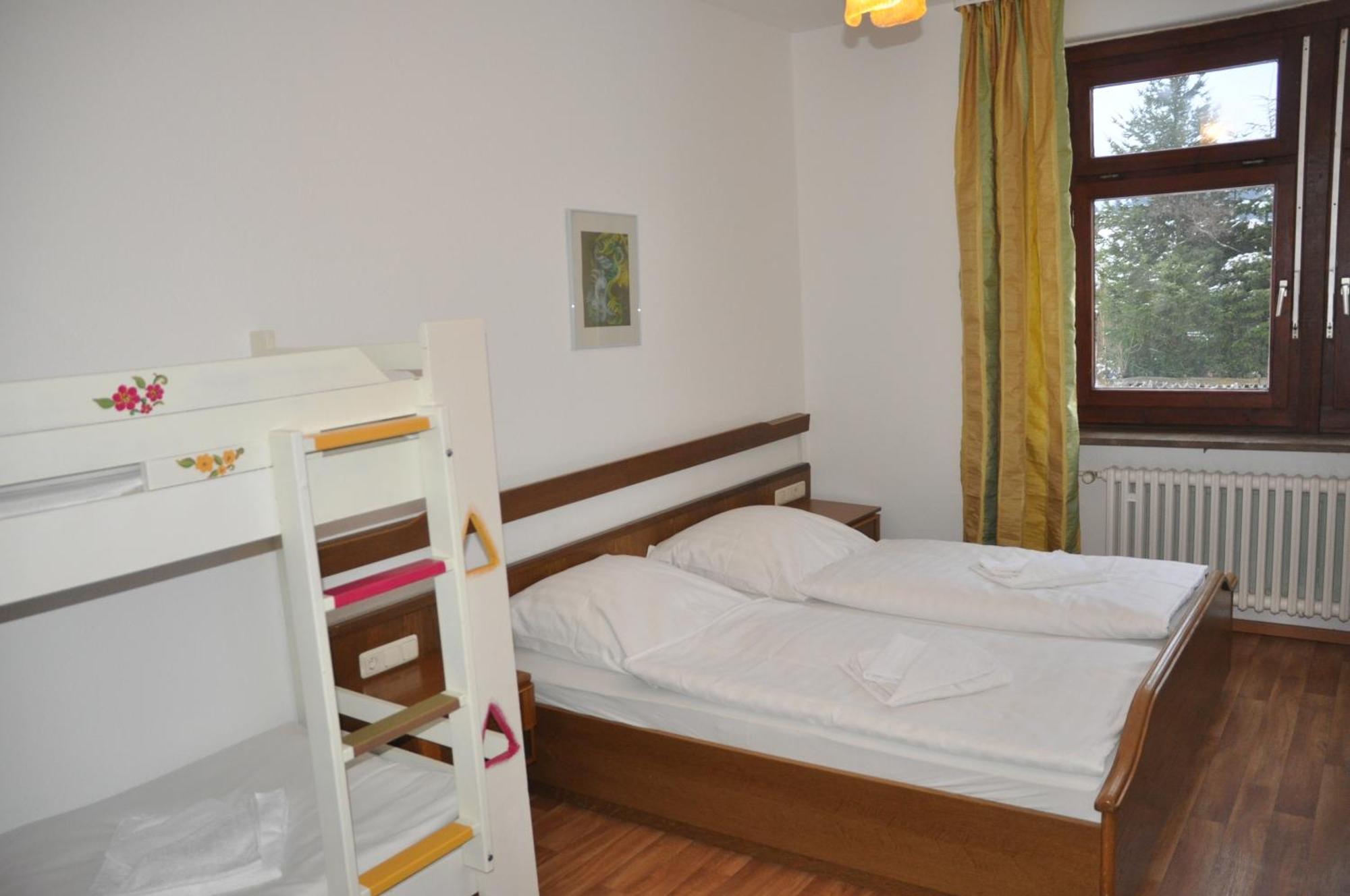 Hotel & Hostel Drei Baeren Altenau  Rom bilde