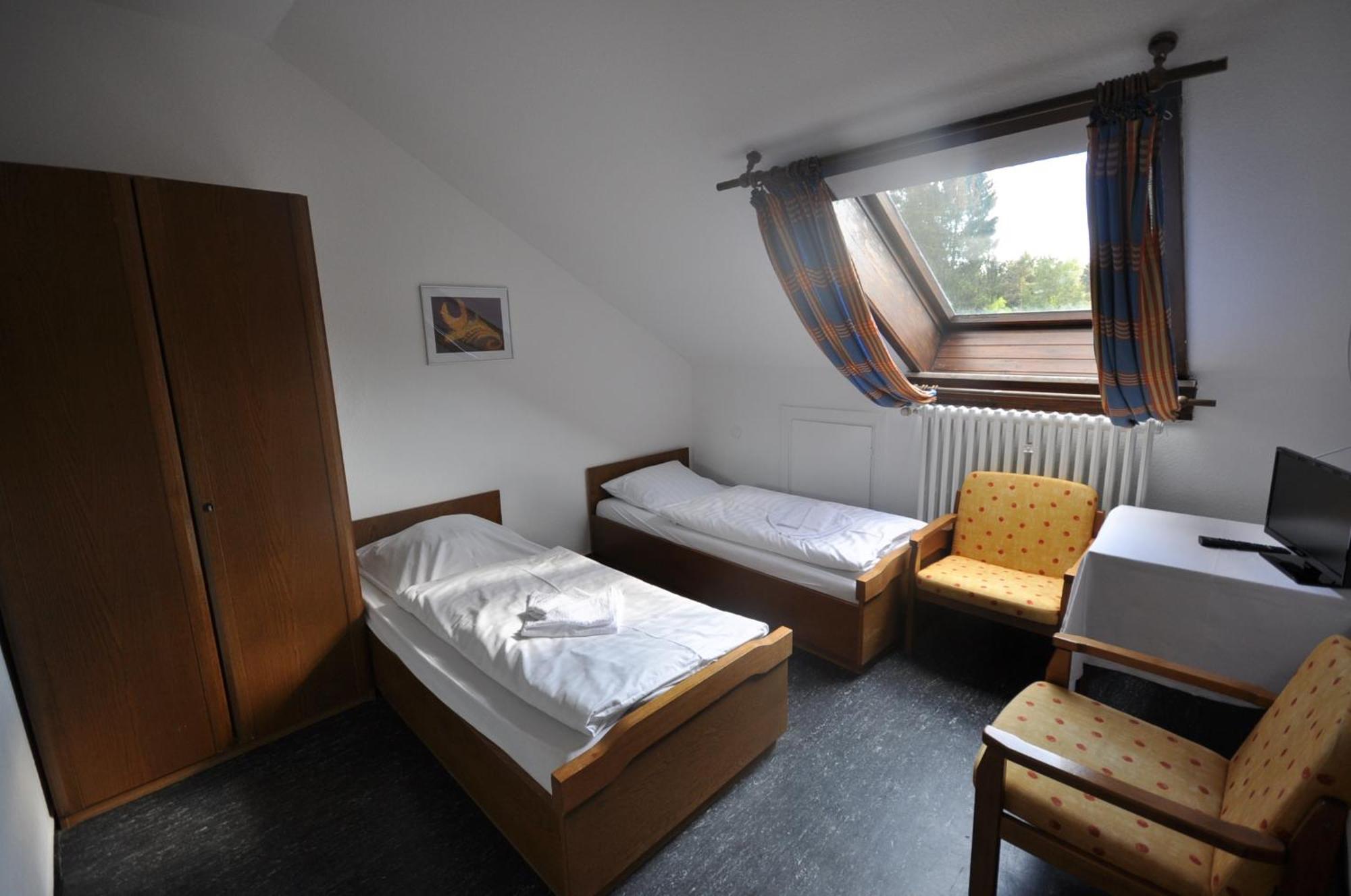 Hotel & Hostel Drei Baeren Altenau  Rom bilde